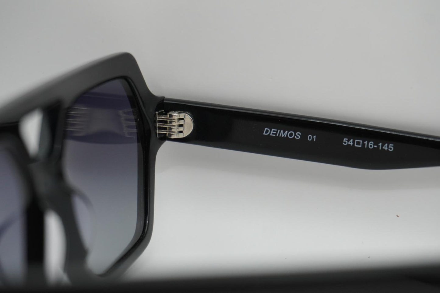 STEP | THERIGHTVISION - MOD. DEIMOS