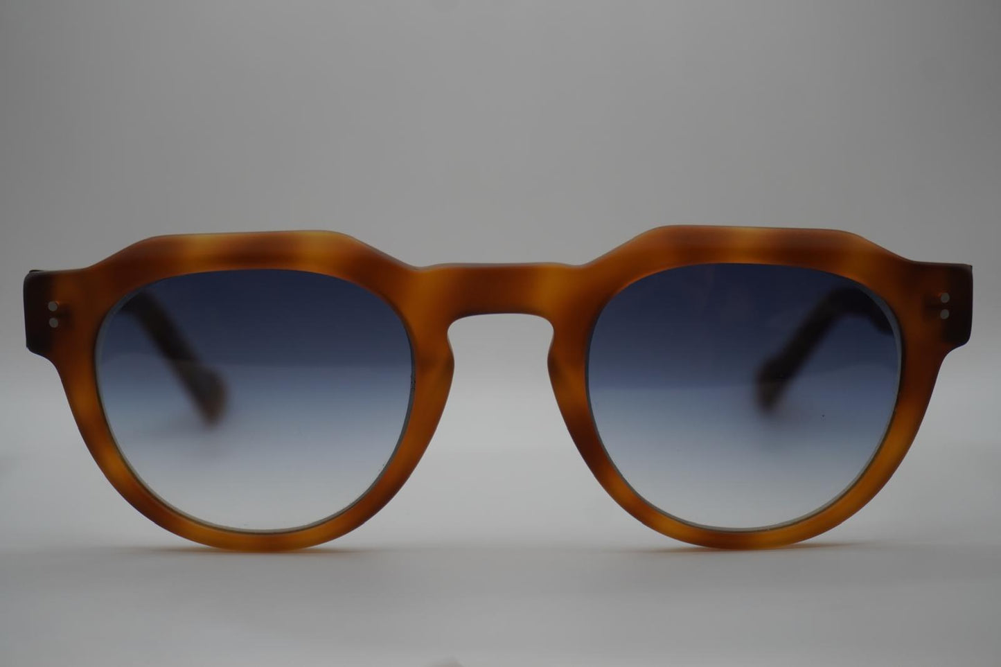STEP | THERIGHTVISION - MOD. GELSO